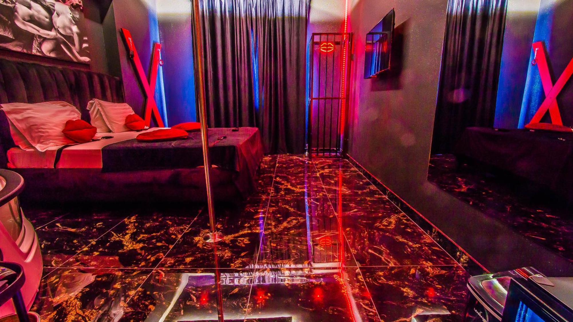 Romeo Nights - Love Rooms - Adults Only بوخارست المظهر الخارجي الصورة
