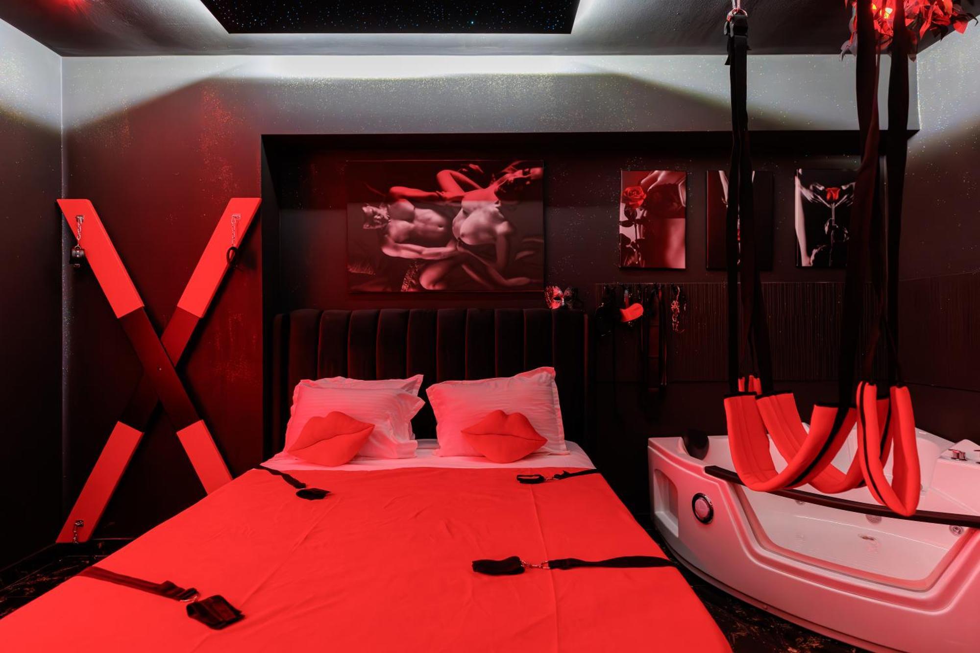 Romeo Nights - Love Rooms - Adults Only بوخارست المظهر الخارجي الصورة