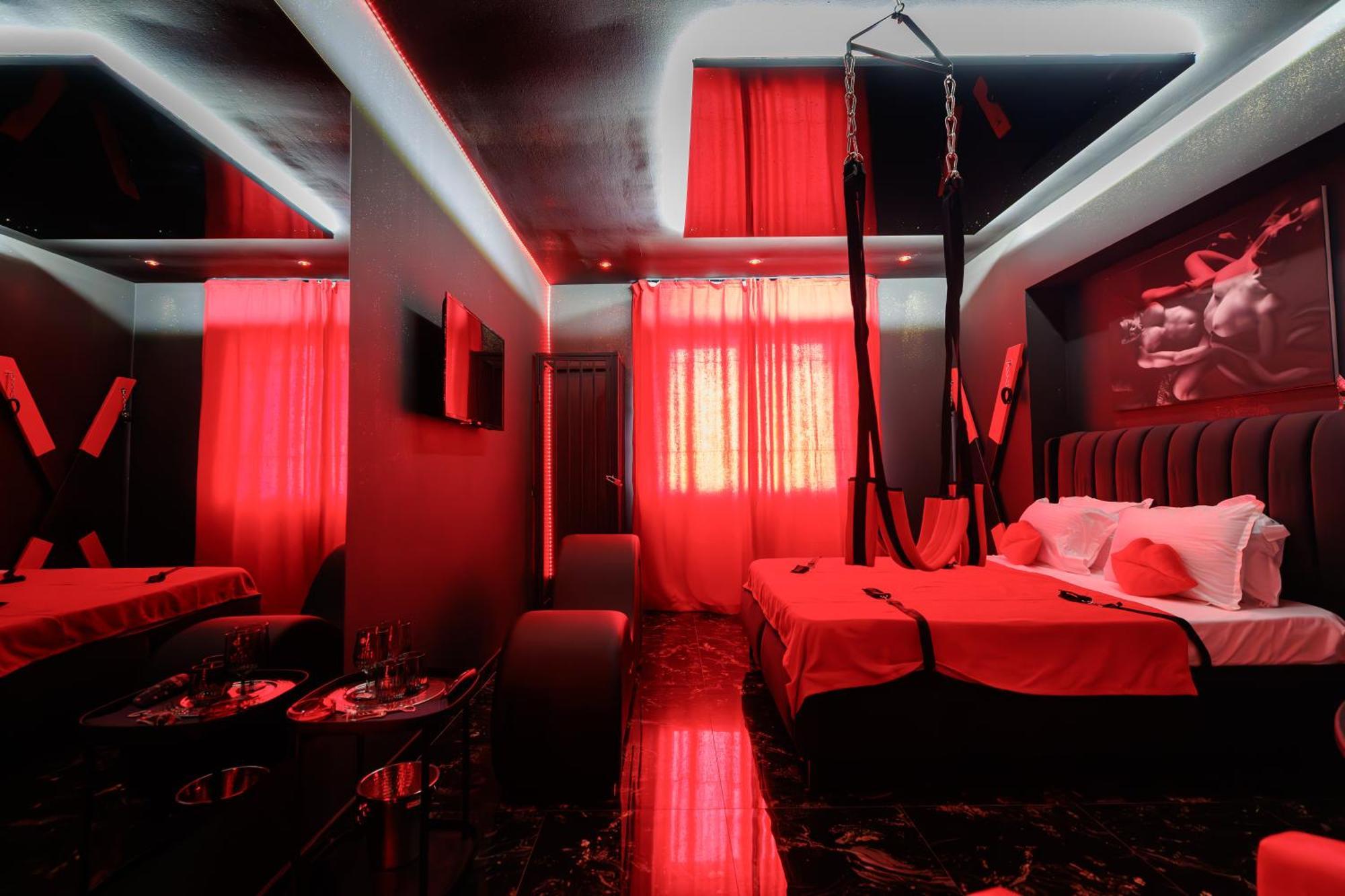 Romeo Nights - Love Rooms - Adults Only بوخارست المظهر الخارجي الصورة
