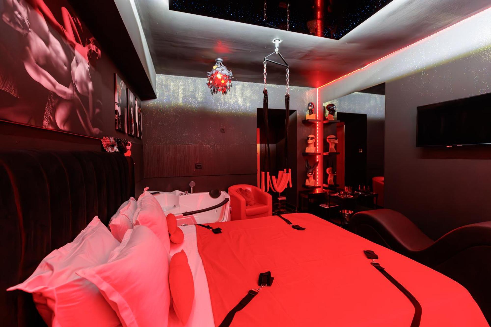 Romeo Nights - Love Rooms - Adults Only بوخارست المظهر الخارجي الصورة