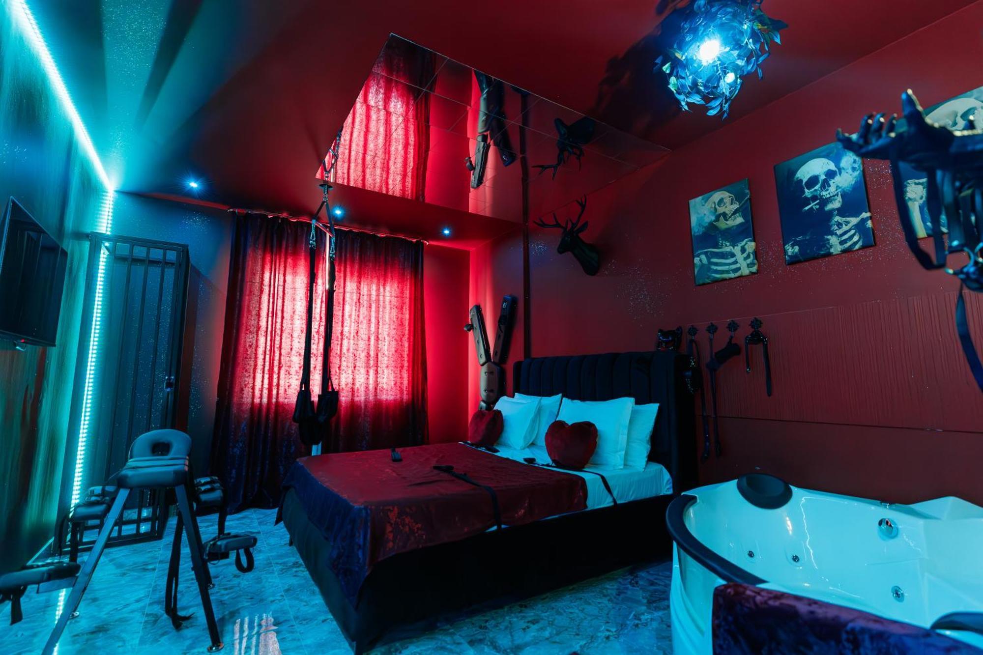 Romeo Nights - Love Rooms - Adults Only بوخارست المظهر الخارجي الصورة