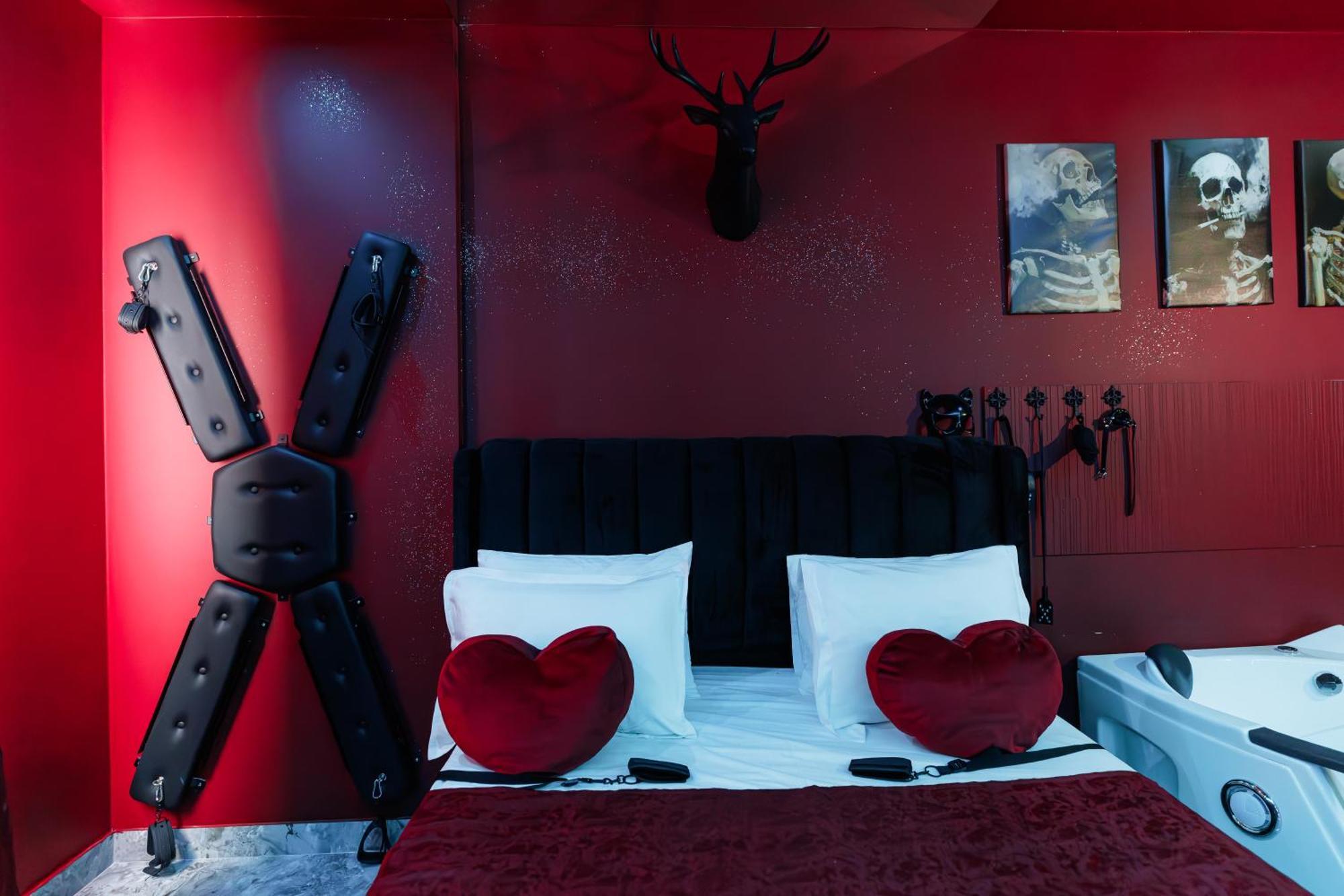 Romeo Nights - Love Rooms - Adults Only بوخارست المظهر الخارجي الصورة